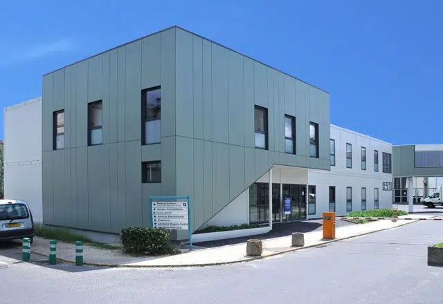 Construction de maison médical et paramédical entrée extérieure