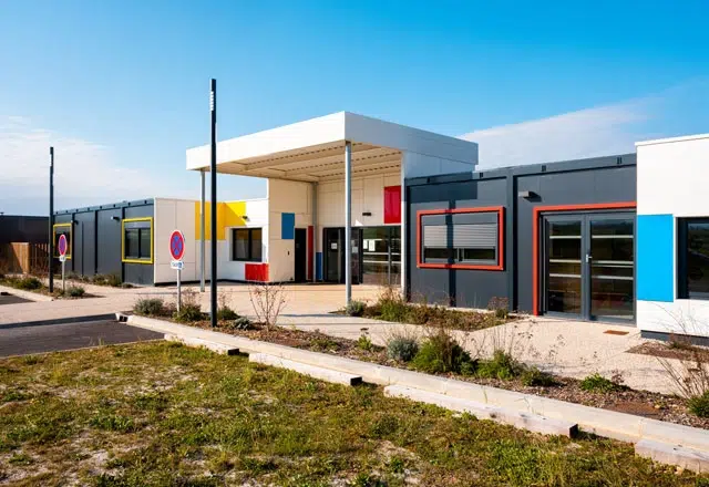 Construction crèches garderie com com Charente