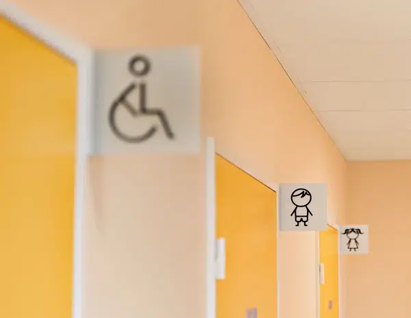 Construction de garderies avec des équipements adaptés