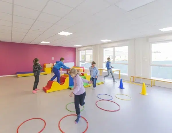 Accueil périscolaire avec grands espaces